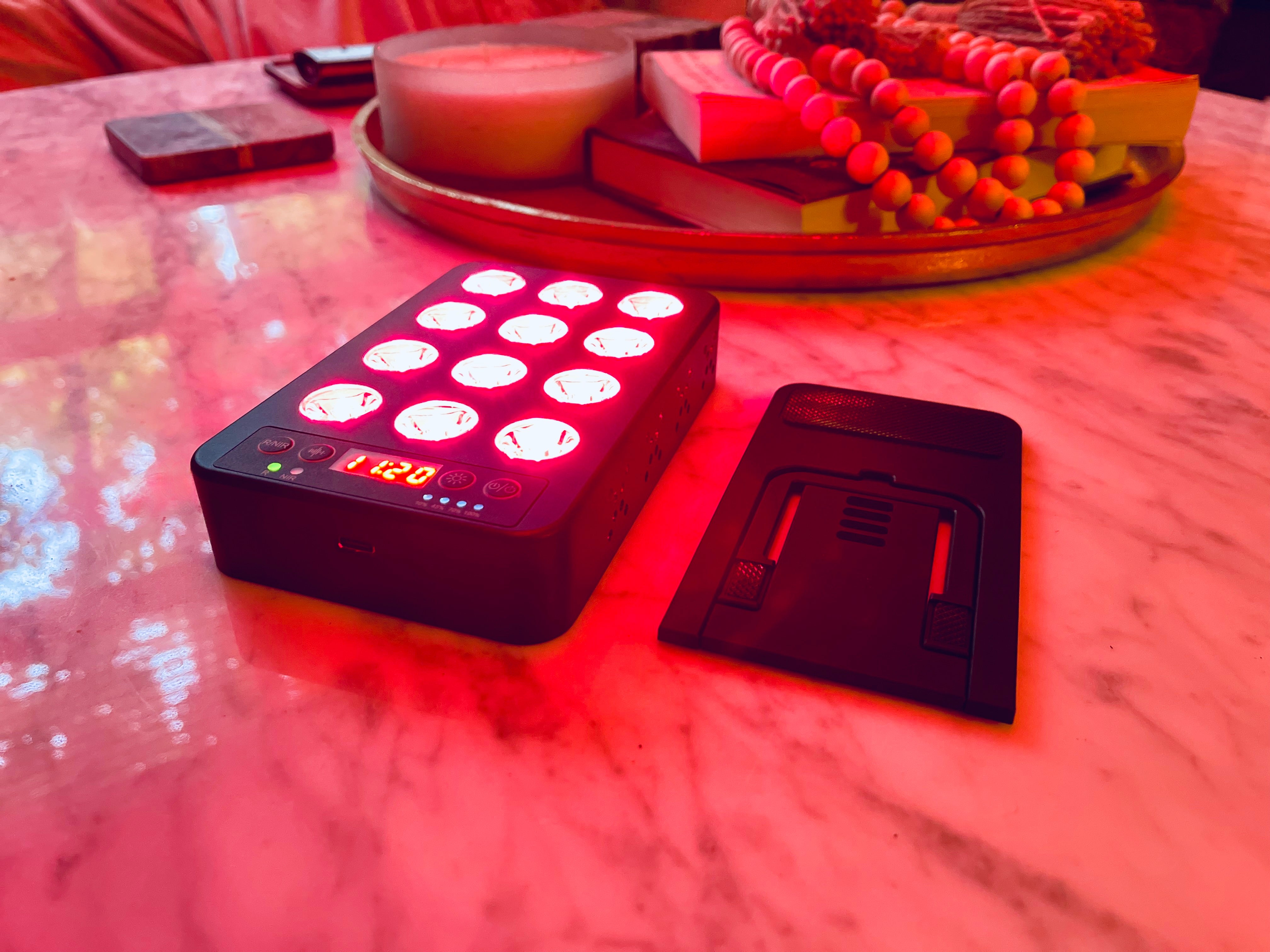 Red light and travel stand