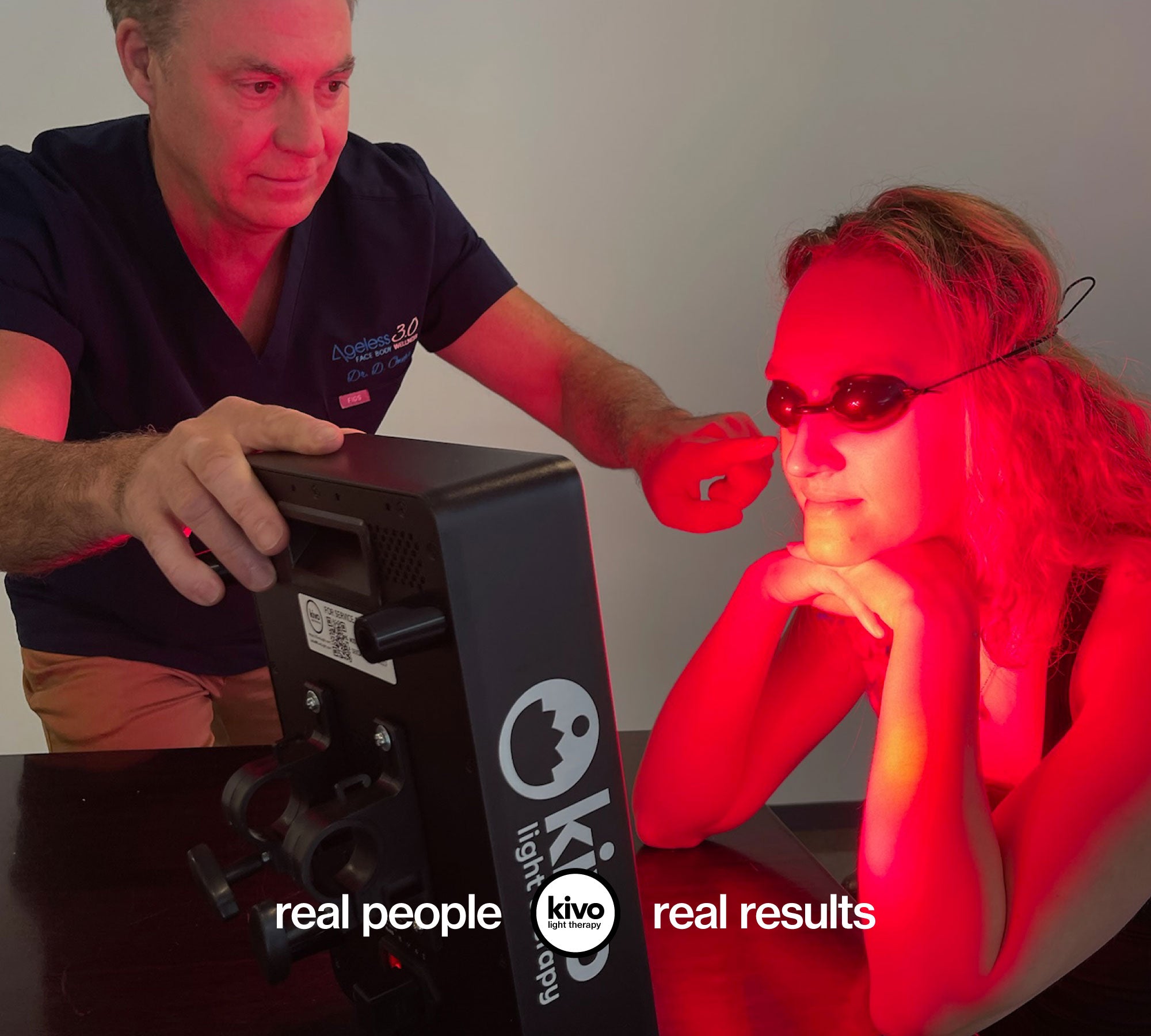 Kivo Elite 300: Premium Portable Red Light Therapy Panel red light therapy from Kivo