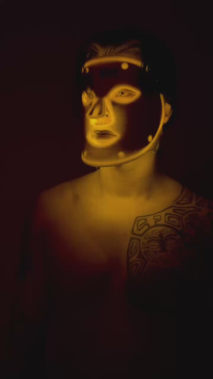 Charger la vidéo : Mask Movie with Red, Blue, Yellow, Near Infrared Modes